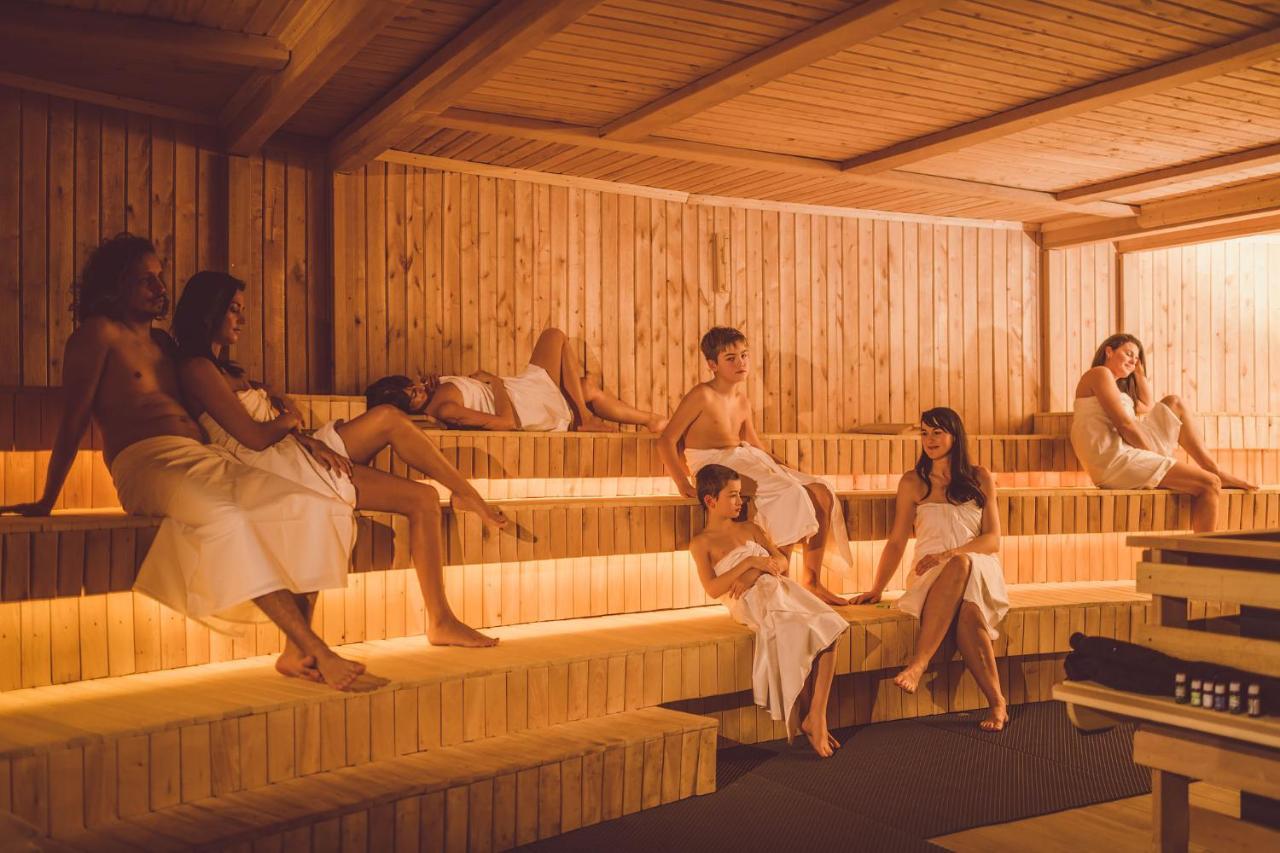 Hotel Frymburk Dış mekan fotoğraf